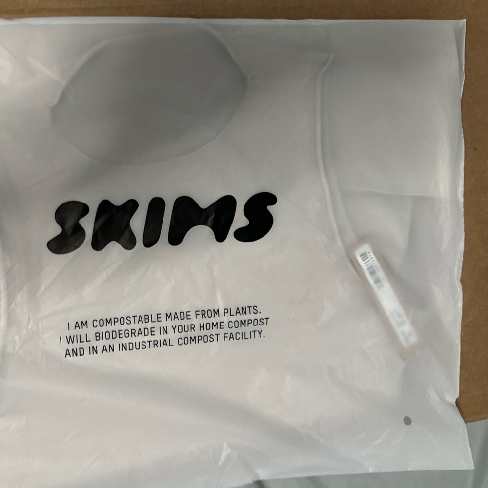 SKIMS XS NEW W TAGS/ PACKAGING EDGE INTIMATE ONSIE STONE NEUTRAL COLOR WAY🌻